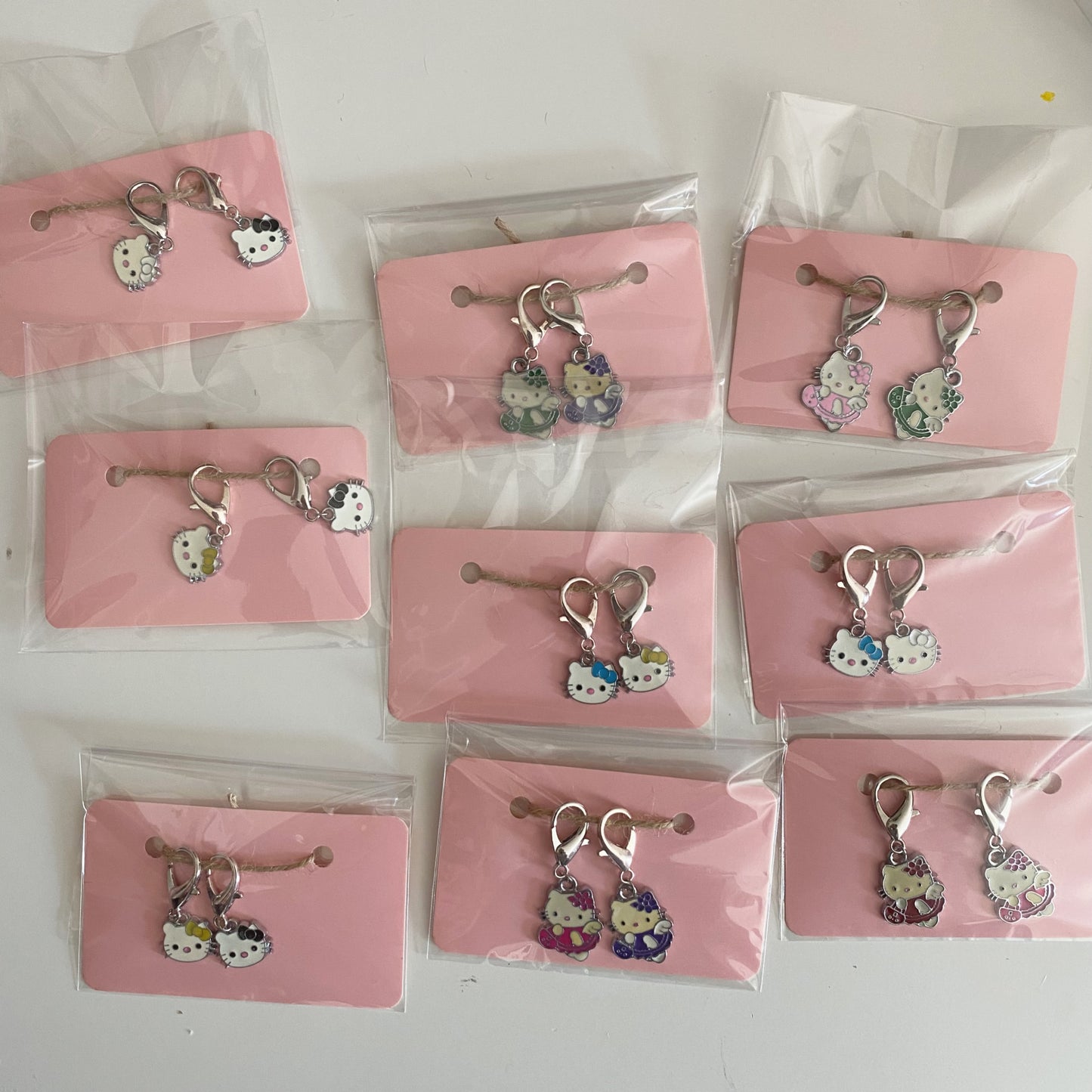 Cat stitch markers