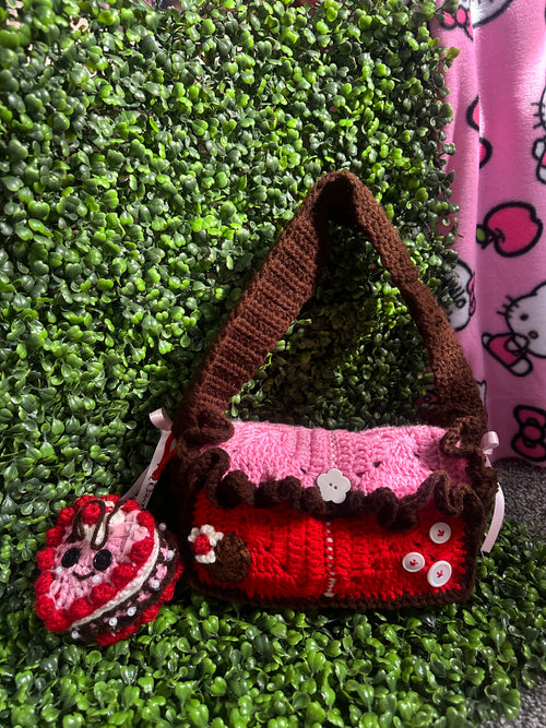 Dolly’s Valentine Bag