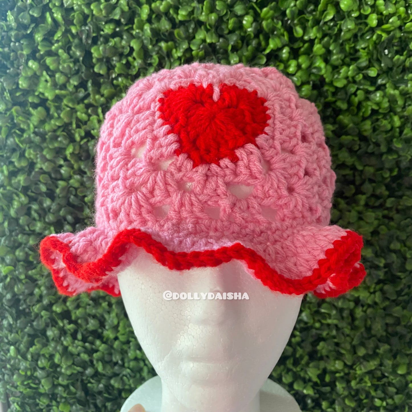 Heart Granny square Bucket Hat