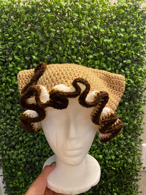 Ruffle cat beanie w/bow