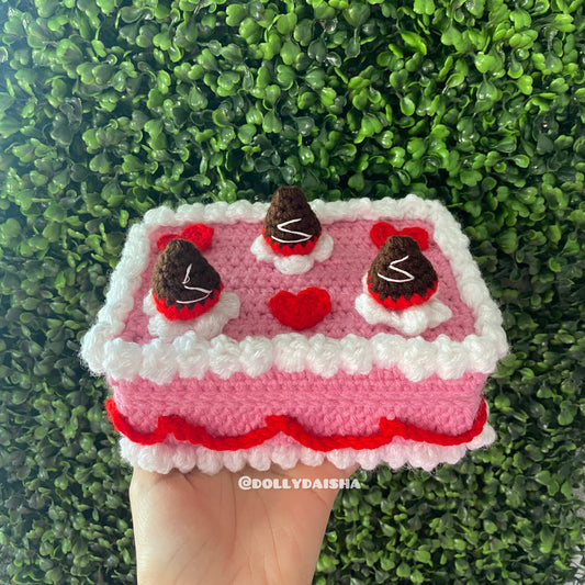 Valentine Strawberry cake trinket box ( Medium)