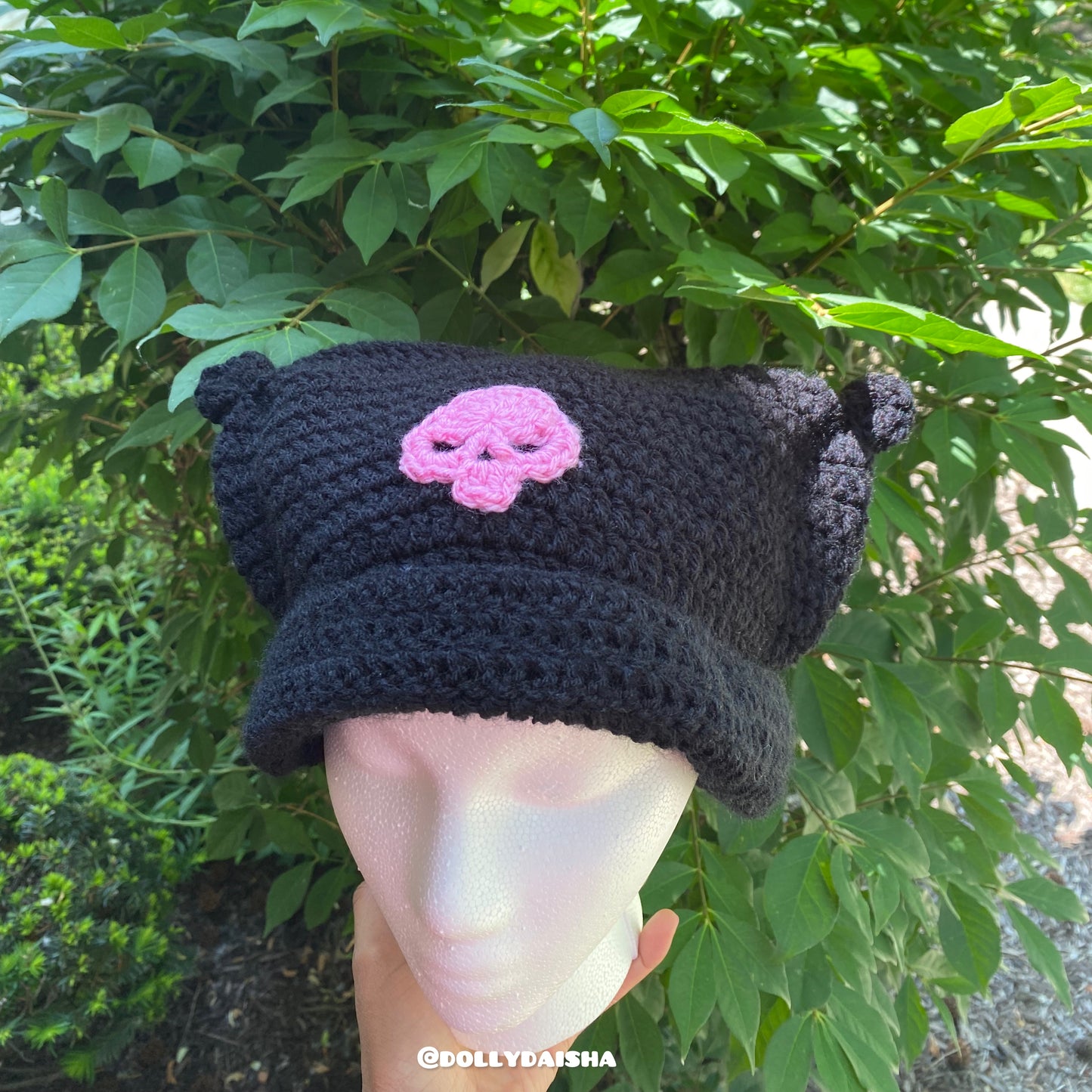 Cat beanie w/ skull