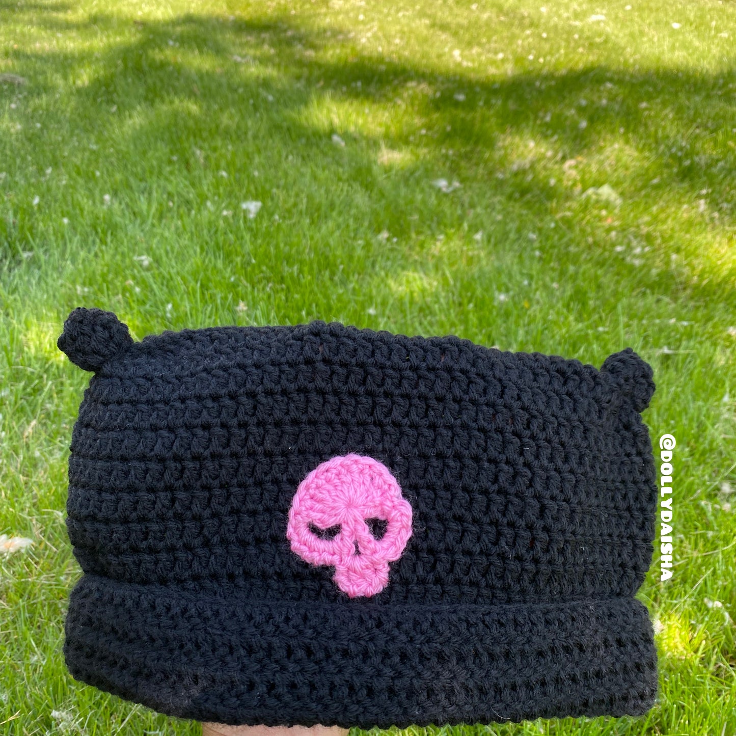 Cat beanie w/ skull